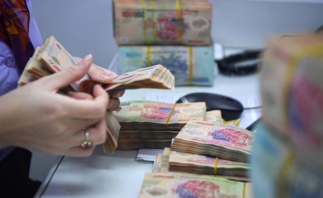 Làn Sóng Giảm Lãi Suất Cho Vay Dịp Cuối Năm